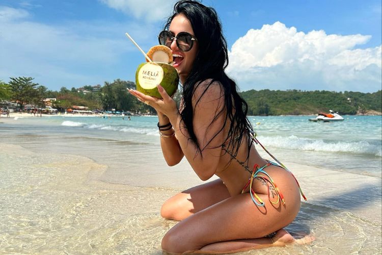 Julie Bacha Julie Frenchie Shore